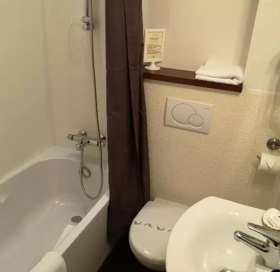اتاق استاندارد یک تخته با چشم‌انداز شهر, Hôtel Aux Tamaris   Vue Mer