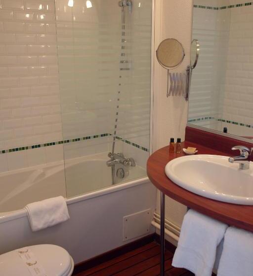 オーシャンビュースーペリアールーム, Hôtel Aux Tamaris Vue Mer