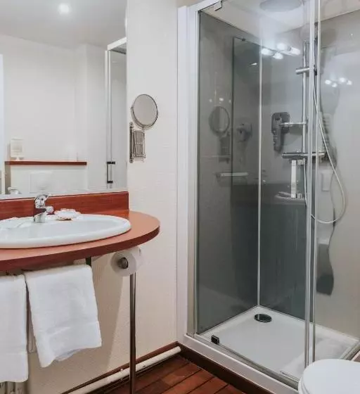 اتاق سوپریور با چشم‌انداز دریا, Hôtel Aux Tamaris   Vue Mer