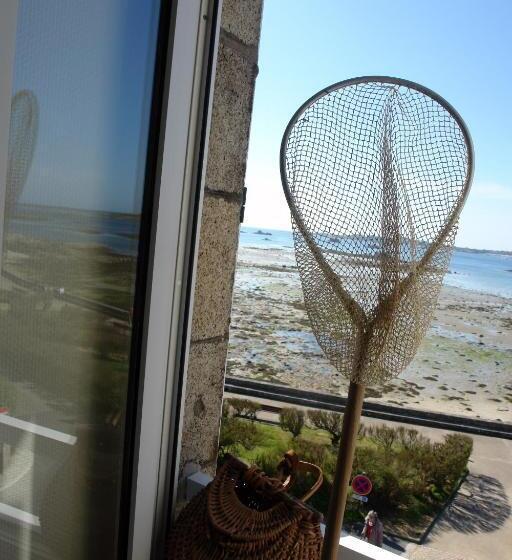 オーシャンビュースーペリアールーム, Hôtel Aux Tamaris Vue Mer