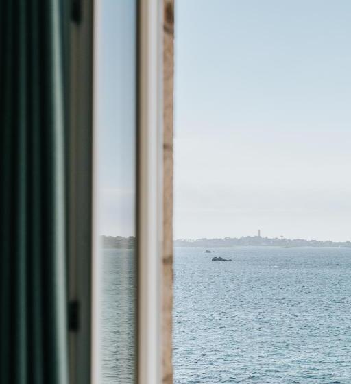 オーシャンビュースーペリアールーム, Hôtel Aux Tamaris Vue Mer