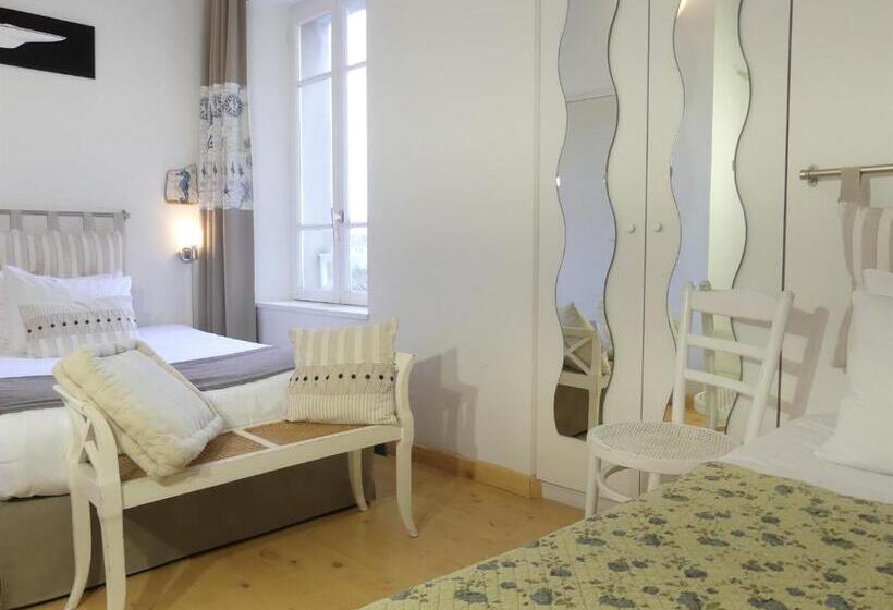 スタンダードシティビュールーム, Hôtel Aux Tamaris Vue Mer