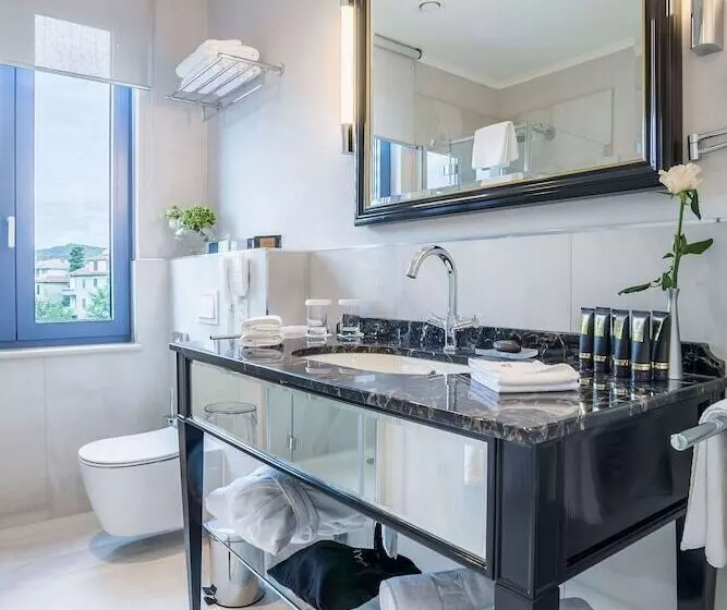 Junior Suite, Park Split