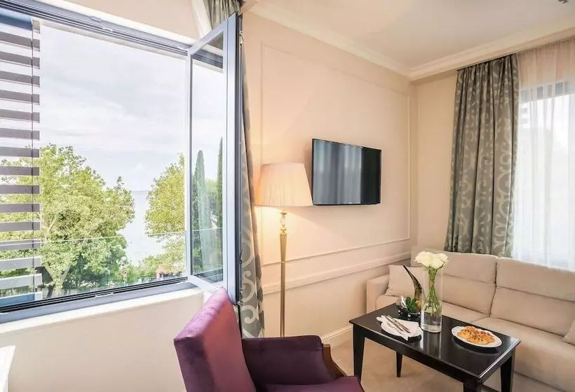 Junior Suite, Park Split