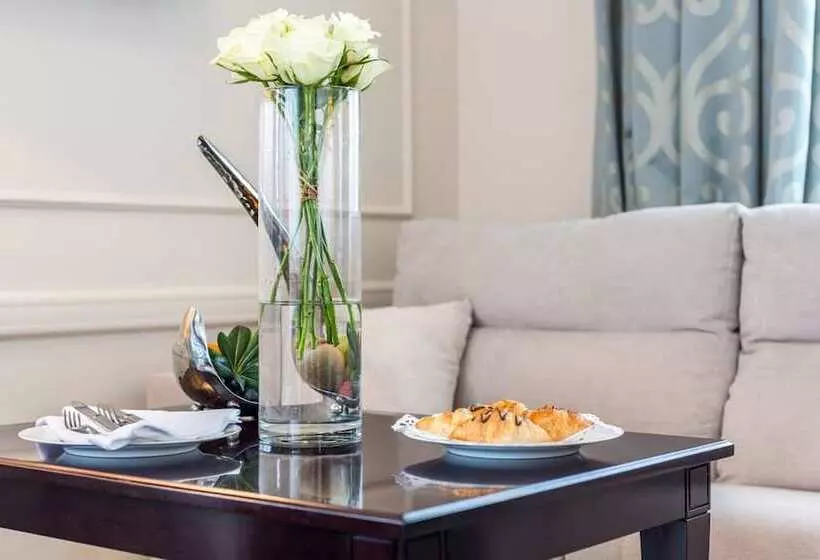 Junior Suite, Park Split