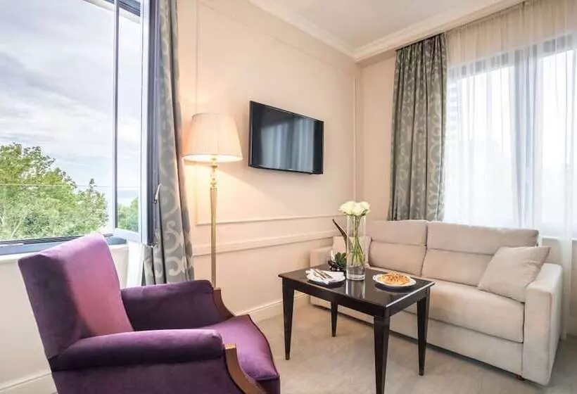 Junior Suite, Park Split