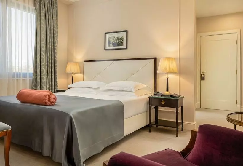 Junior Suite, Park Split