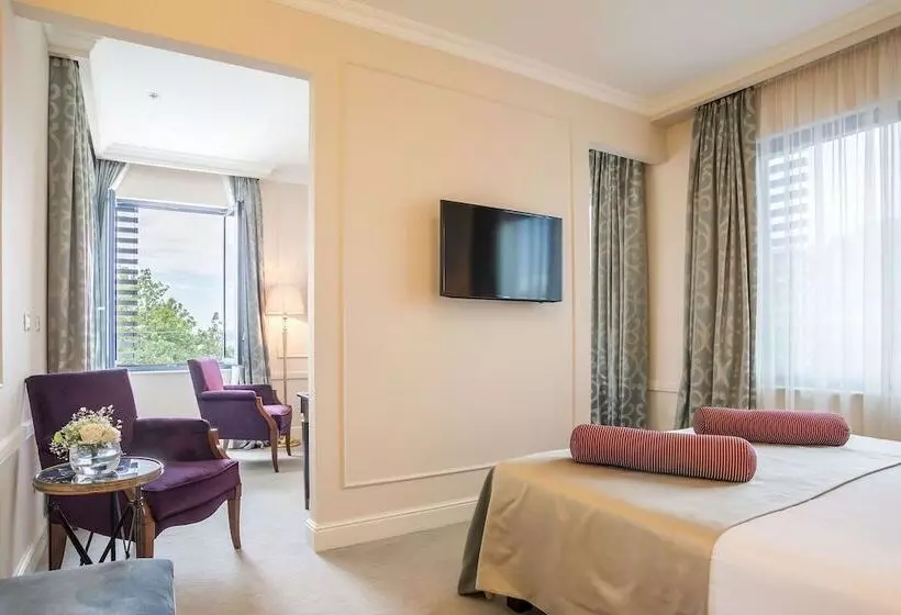 Junior Suite, Park Split