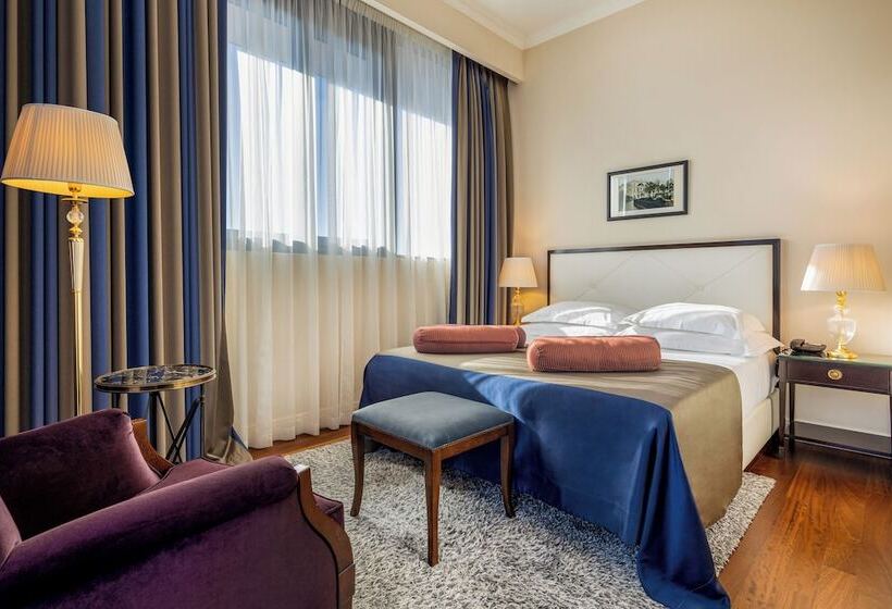 景色の見えるジュニアスイート, Park Split