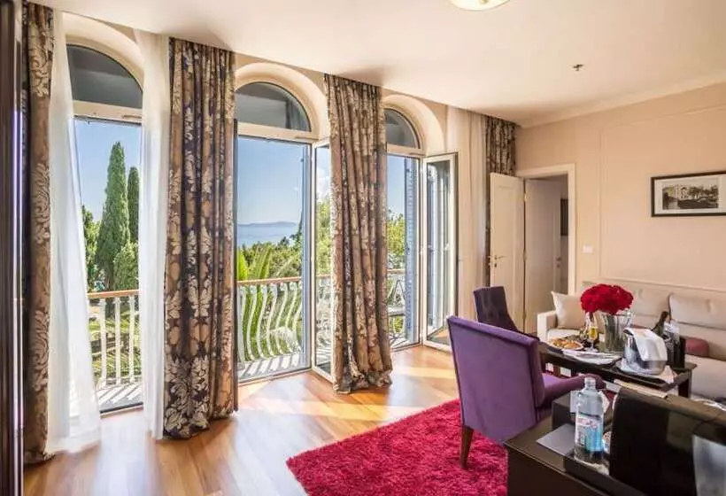 Suite Prezidențial, Park Split
