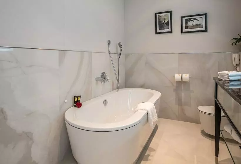 Suite Prezidențial, Park Split