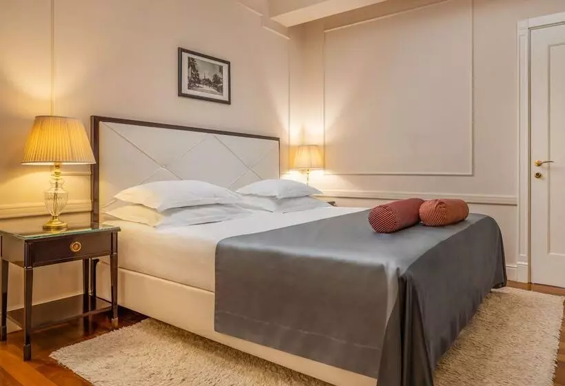 Suite Prezidențial, Park Split