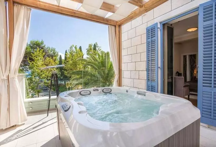 Suite Executivă, Park Split