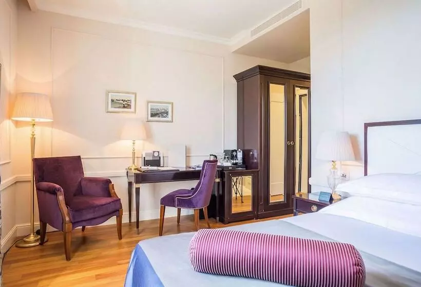 Suite Prezidențial, Park Split