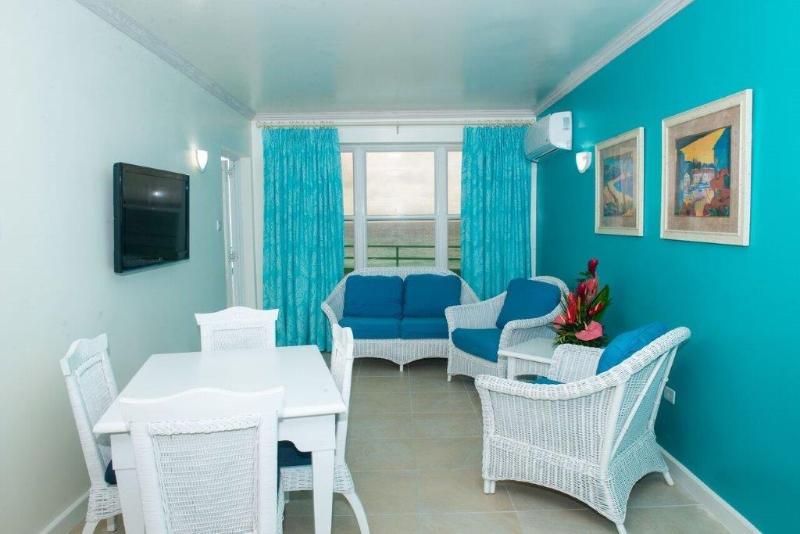 سوییت با چشمانداز دریا, Rostrevor