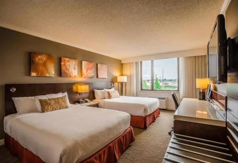 デラックスルーム, Delta Hotels By Marriott Saguenay Conference Centre