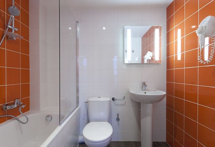 スタンダードトリプルルーム, Est