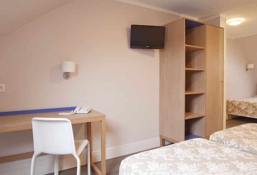 スタンダードトリプルルーム, Est