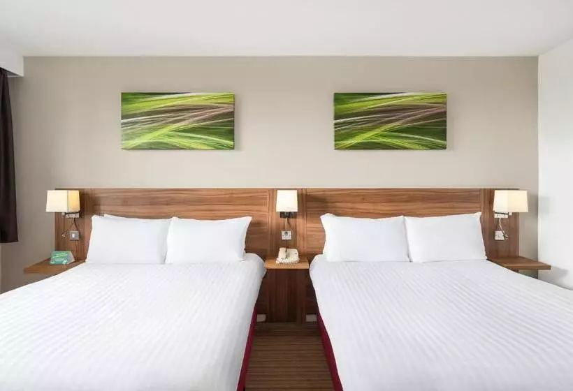 ２ダブルベッドのスタンダードルーム, Holiday Inn Lincoln, An Ihg