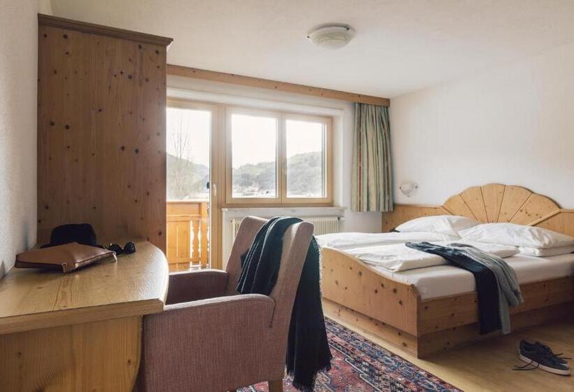 Люкс, Jägerhof