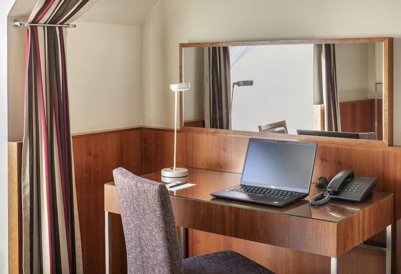 Номер Стандарт с Террасой, K+k Hotel Maria Theresia