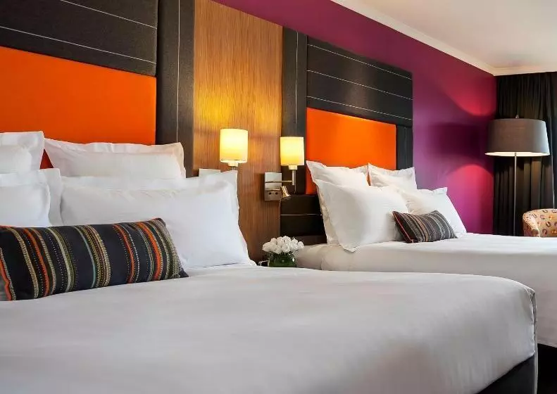 アウトサイドクラシックルーム, Pullman Sydney Hyde Park