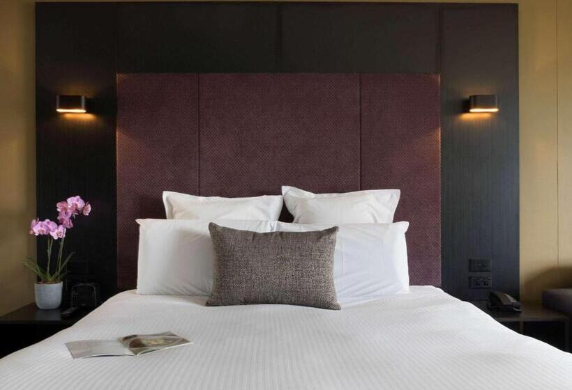 اتاق دلوکس با چشمانداز پارک, Pullman Sydney Hyde Park