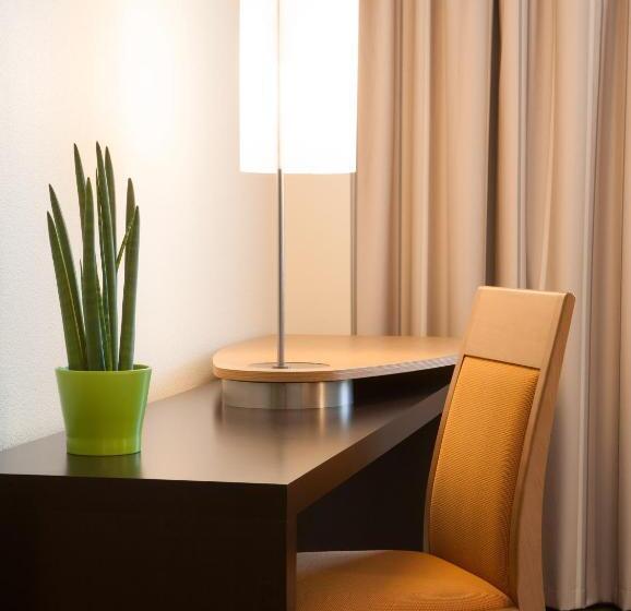 Номер Superior Кровать Кинг, Novotel Nantes Centre Bord De Loire
