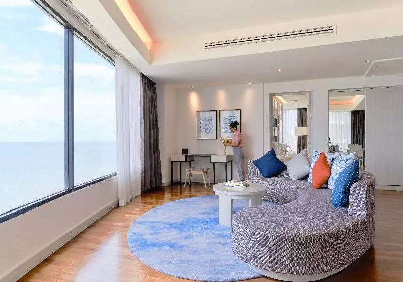 海の見えるエクゼクティブスイート, Amari Pattaya