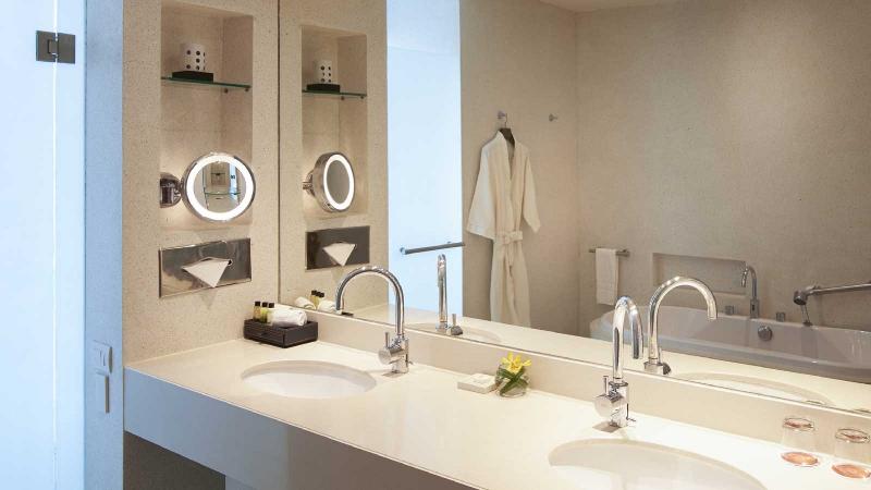 חדר דלוקס, Amari Pattaya