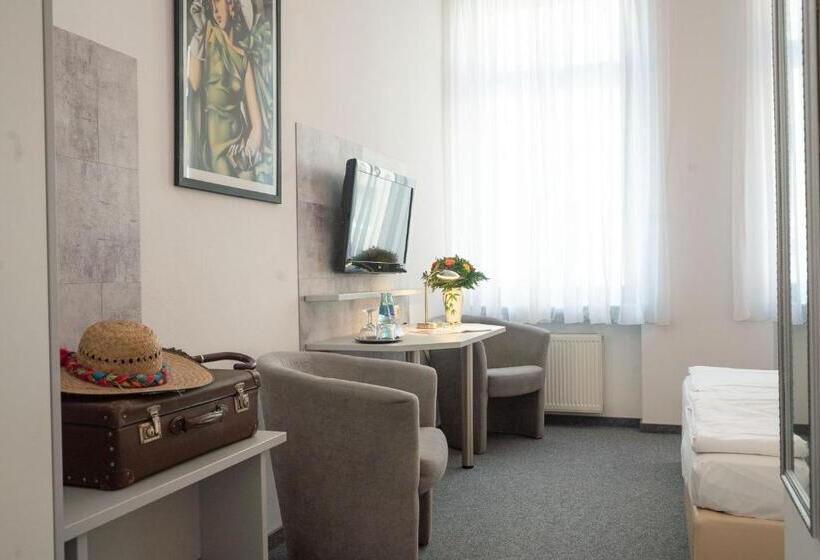 חדר סטנדרט, Adagio