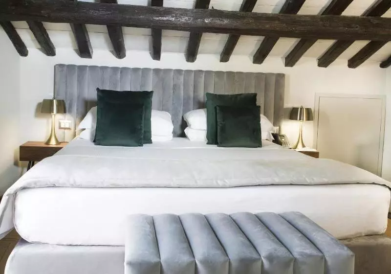 Camera Standard, Antico Albergo Del Sole Al Pantheon