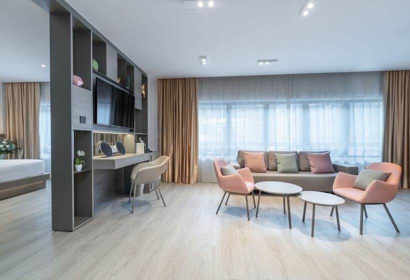 سوییت, Grand Plaza Hotel & Wellness