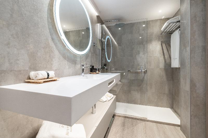 اتاق لوکس, Grand Plaza Hotel & Wellness