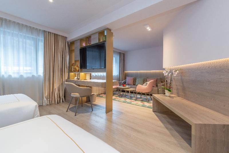 اتاق لوکس, Grand Plaza Hotel & Wellness