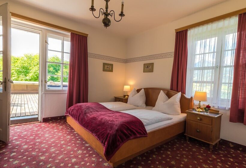 غرفة قياسية مزوَّدة بشُرفة, Restaurant Grünwalderhof