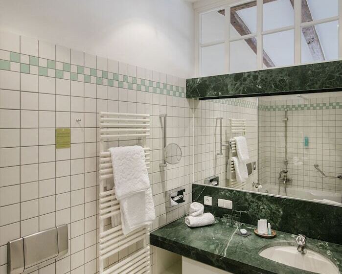 غرفة قياسية مطلّة علي البحيرة, Landhaus Zu Appesbach