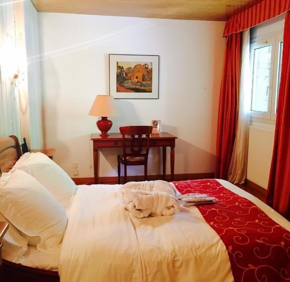 اتاق استاندارد, Llop Gris