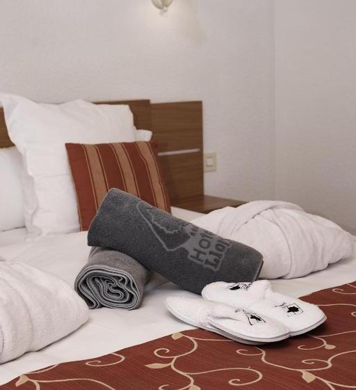 اتاق استاندارد, Llop Gris