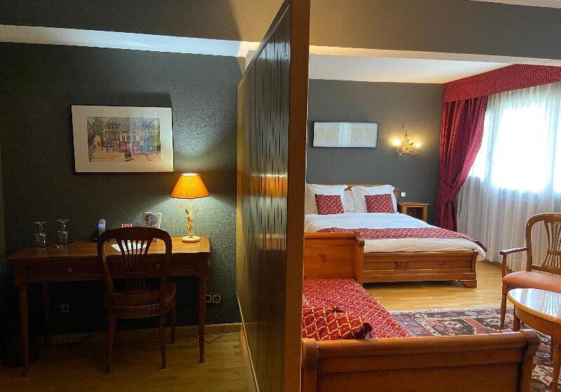 سوییت جونیور, Llop Gris