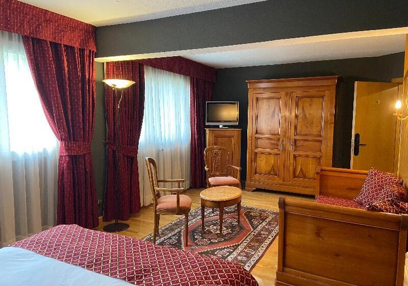 سوییت جونیور, Llop Gris