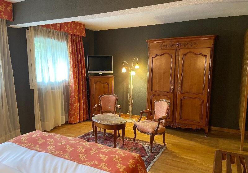 سوییت جونیور, Llop Gris