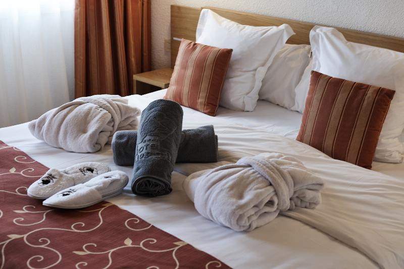 اتاق استاندارد, Llop Gris