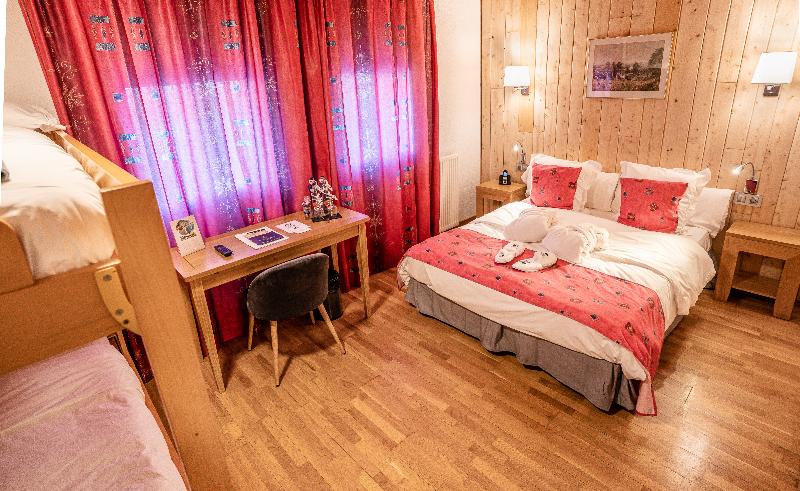 اتاق خانوادگی, Llop Gris