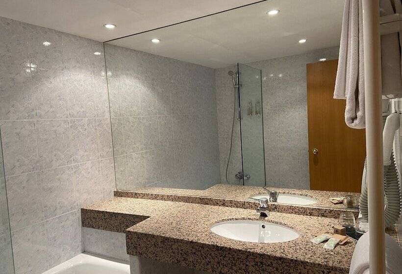 سوییت جونیور, Llop Gris