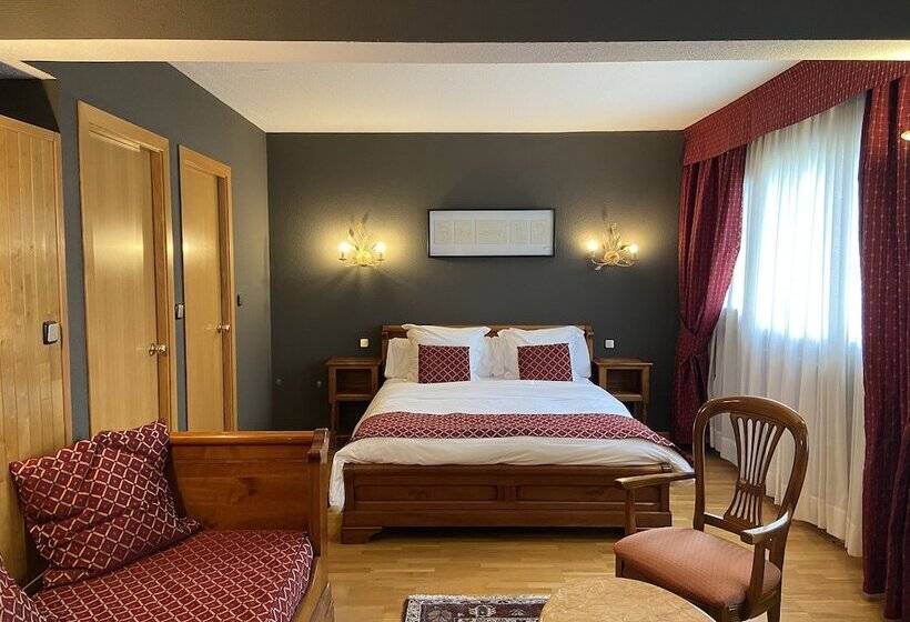 سوییت جونیور, Llop Gris