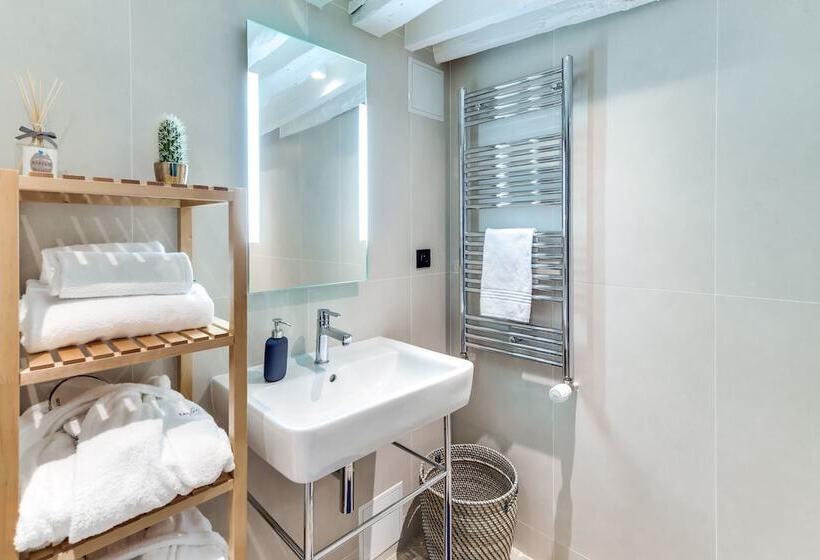 1 Bedroom Duplex Apartment, Mercure Paris Opera Grands Boulevards