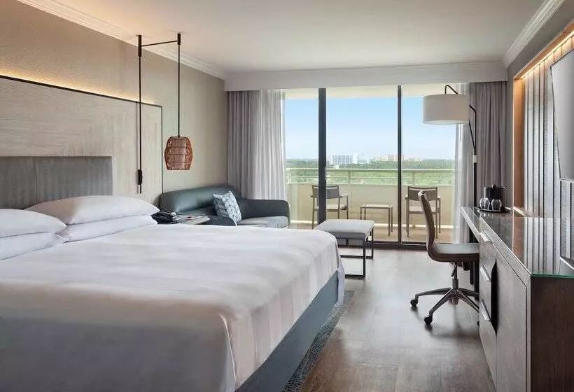 ゴルフ場の見えるスイートルーム, Orlando World Center Marriott