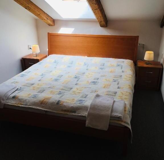 スーペリアースイート, Dynamic