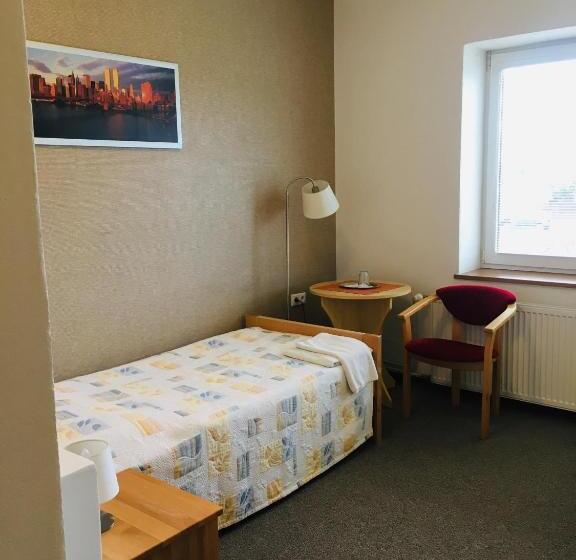 スタンダードシングルルーム, Dynamic